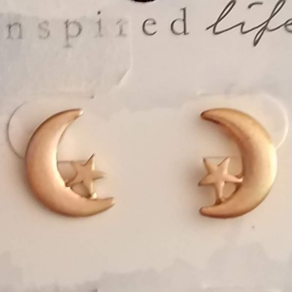 PRETTY!  Pair of Moonlight Earrings - Picture 4 of 5